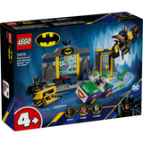 LEGO 76272 Super Heroes De Batcave met Batman, Batgirl en The Joker