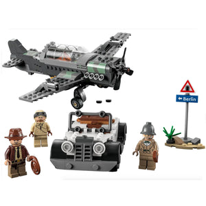 LEGO 77012 Indiana Jones Gevechtsvliegtuig  achtervolging