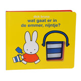 Wat gaat er in de emmer, Nijntje? - Kartonboekje